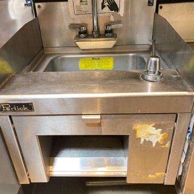 https://auctions4america.proxibid.com/Auctions-4-America/Bar-and-Lounge-Complete-Kitchen-Dining-Room/event-catalog/255252