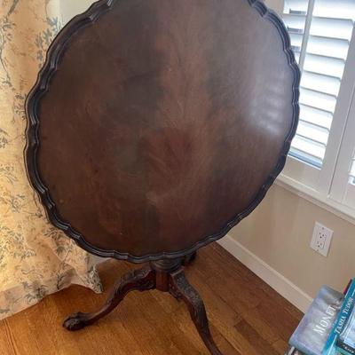 Side table in mahogany, Tip up great for tight spaces. 
