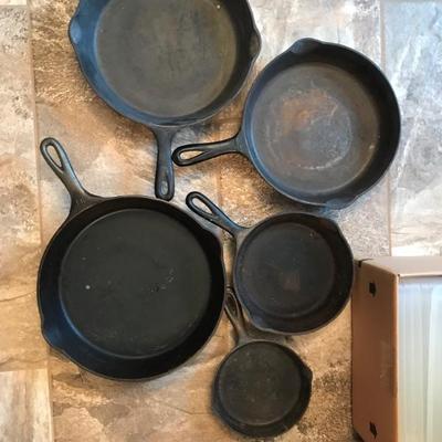 cast iron pans 