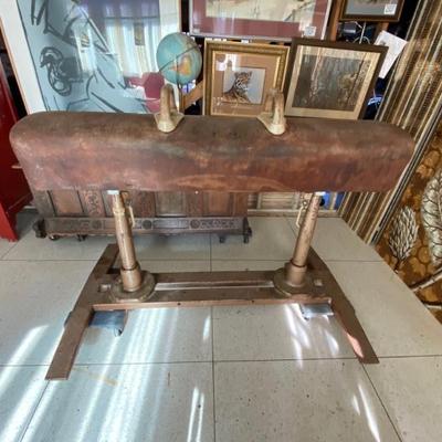 Gymnastics Antique Pommel Horse  1,000