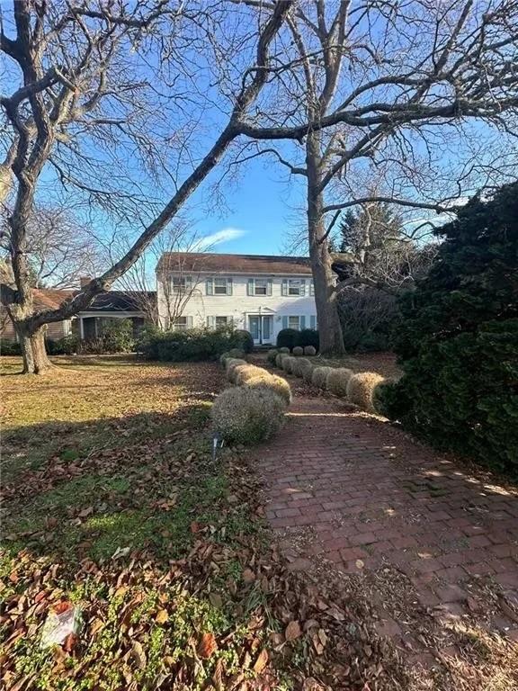 ESTATE SALE PORTSMOUTH, RI POSTMODERN & PICKERS SALE FRI. JAN. 19th