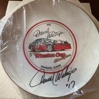 NASCAR Darrell Waltrip Winston Cup decorative plate