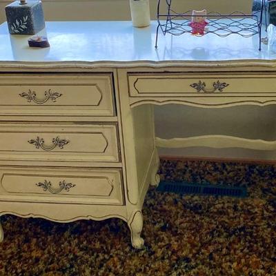 Vintage Henry Link Complete French Provincial Twin Bedroom Set

