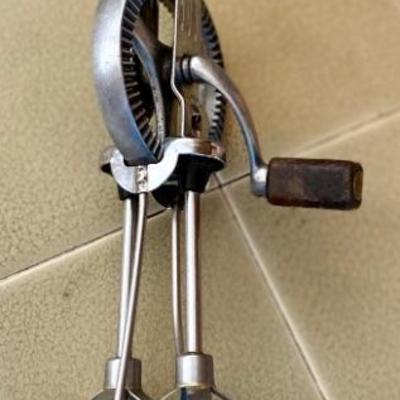 Vintage Prestige Hand Beater Rotary Mixer Stainless Steel Teak England
