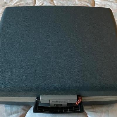 Vintage Royal Aristocrat Portable Typewriter with case