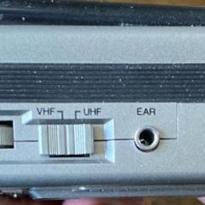 Vintage 1983 Panasonic Travelvision B&W Model TR-1031P
