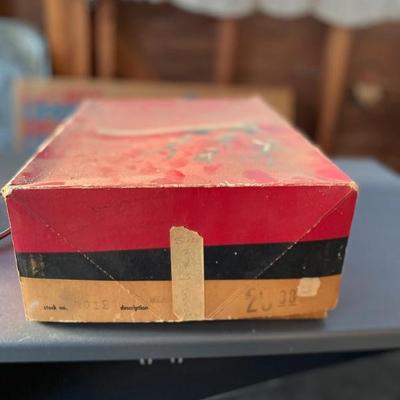 Vintage Ice and metal Roller Skates w/key!
