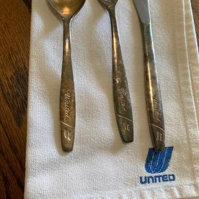 Vintage United Airlines Captains Memorabilia Poster Captains Ashtrays 1st Class Table Setting, 