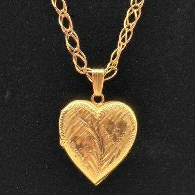 14kt Gold Necklace w/ Heart Locket, TW 4.3g