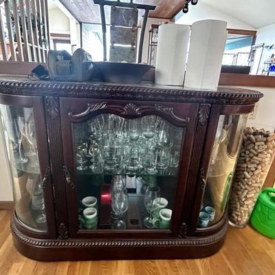Bar cabinet