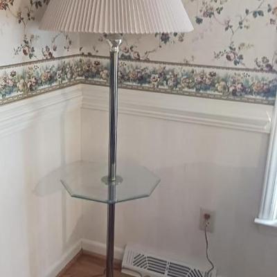 Shaft table/lamp