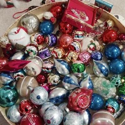 Xmas ornaments - some Shiny Brites