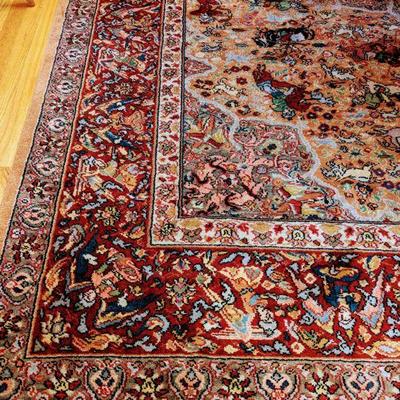 10'7" x 8'8" Wool rug