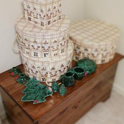 Hatbox decorative storage containers, blanket chest