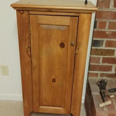 Small cabinet