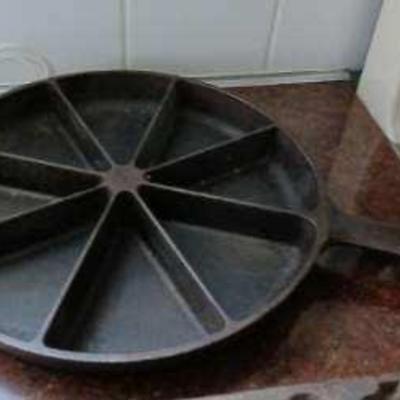 Cast iron corn bread pan