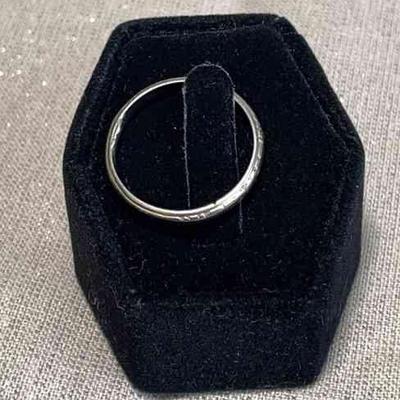 18K White Gold Ring