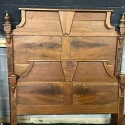 Antique full size bed
Greenville SC
