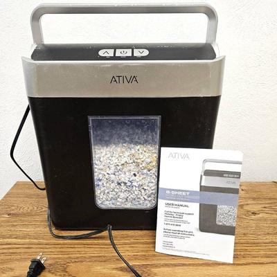  Ativa 8-Sheet Micro-Cut Lift-Off Shredder With Handle