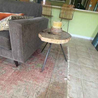 Grey loveseat area rug            10 ft x 6 ft