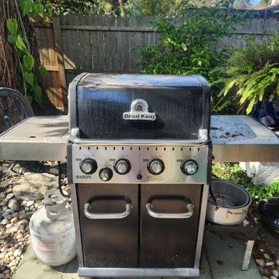Broil King Grill 
