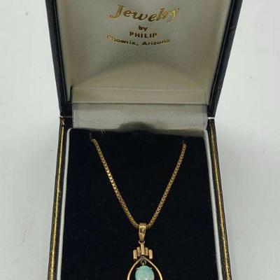 Vintage 14k yellow gold and Opal pendant necklace