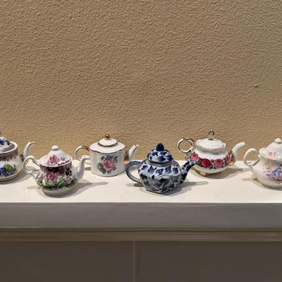 Miniature teapots. 