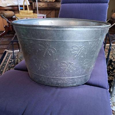 Metal Patio Ice Bucket