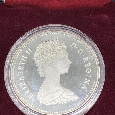 1882 1982 Canadian Silver Dollar Uncirculated