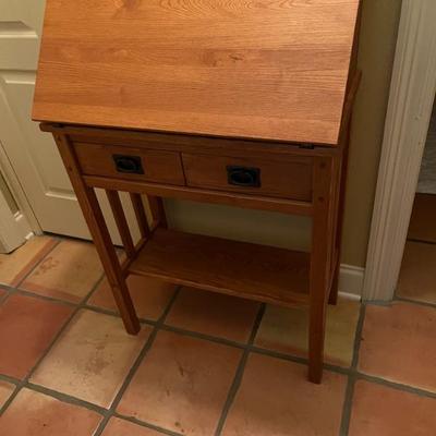 Wood desk $65