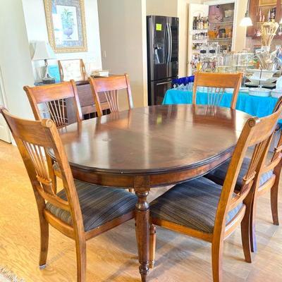 Kitchen Table with Leaf is Oval and for 6