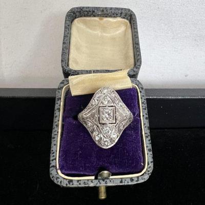 Exquisite Antique Platinum & Diamond Art Deco Ring, Size 6.5