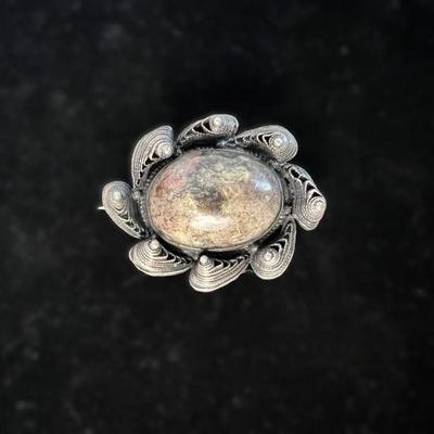 Antique Agate & Silver Wire Brooch