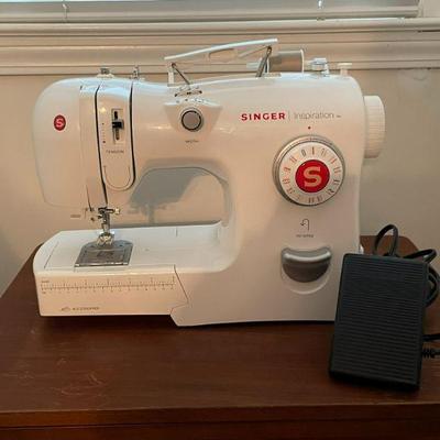 SINGER SEWING MACHINE