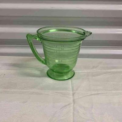 Uranium glass measuring cups