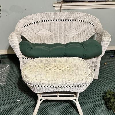 Wicker loveseat and coffee table 