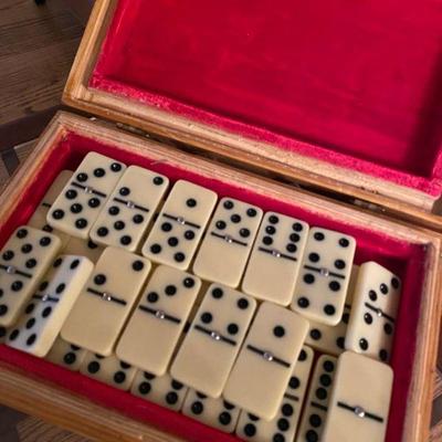 Bakelight Domino set in a wooden felt-lined case