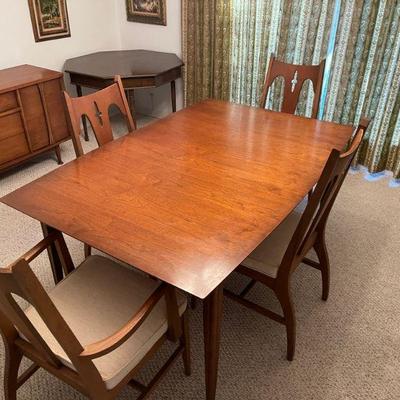 Mid Century Modern dining room furniture 