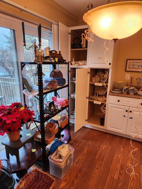 Rochester Hills Estate sale Jan 27th. 8 to 4pm. Cash only 1488 Oakbrook