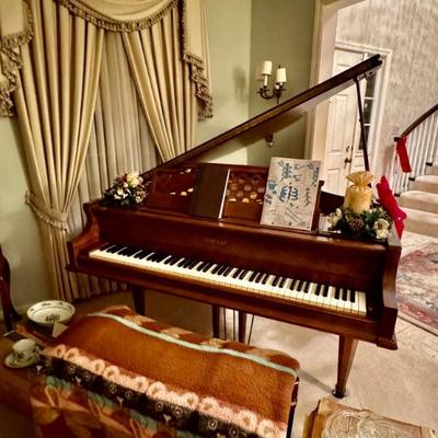 BABY GRAND PIANO