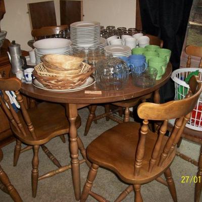 Dining Set w/6 chairs and leaves