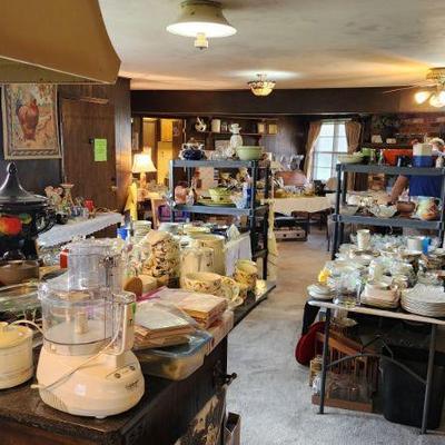 Estate sale photo