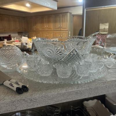 Gorgeous punch bowl!
