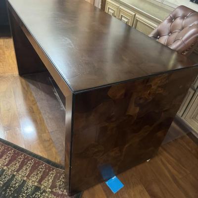 Beautiful desk!