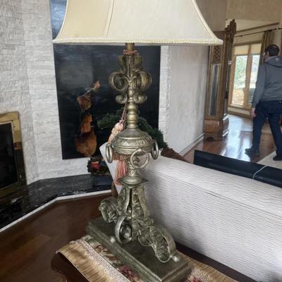 Sofa lamp.