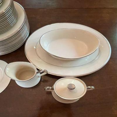 Solitaire Lenox, place setting for 12 with serving platter, bowl, sugar & creamer. 