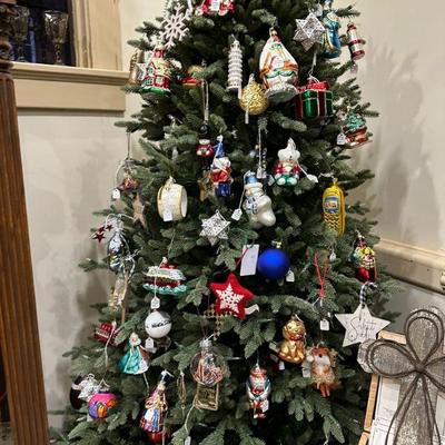 Lots of Ornaments
