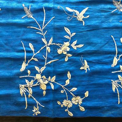  Beautiful 19th Century Chinese Hand Embroidered Silk Brocade Panel/Tapestry/Altar Cloth w/ Butterflies & Floral.Â  Beige Satin...