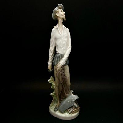  Vintage 1973 Lladro Porcelain Figurine -"Don Quixote Standing Up" 