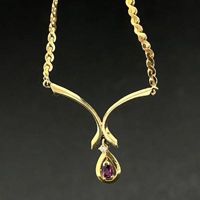 14k Gold Pendant and Chain w/ Tiny Diamond and Ruby on the Teardrop Pendant 14